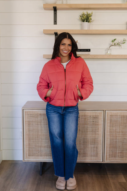 THE CLOVER PUFFER JACKET IN CHERRY