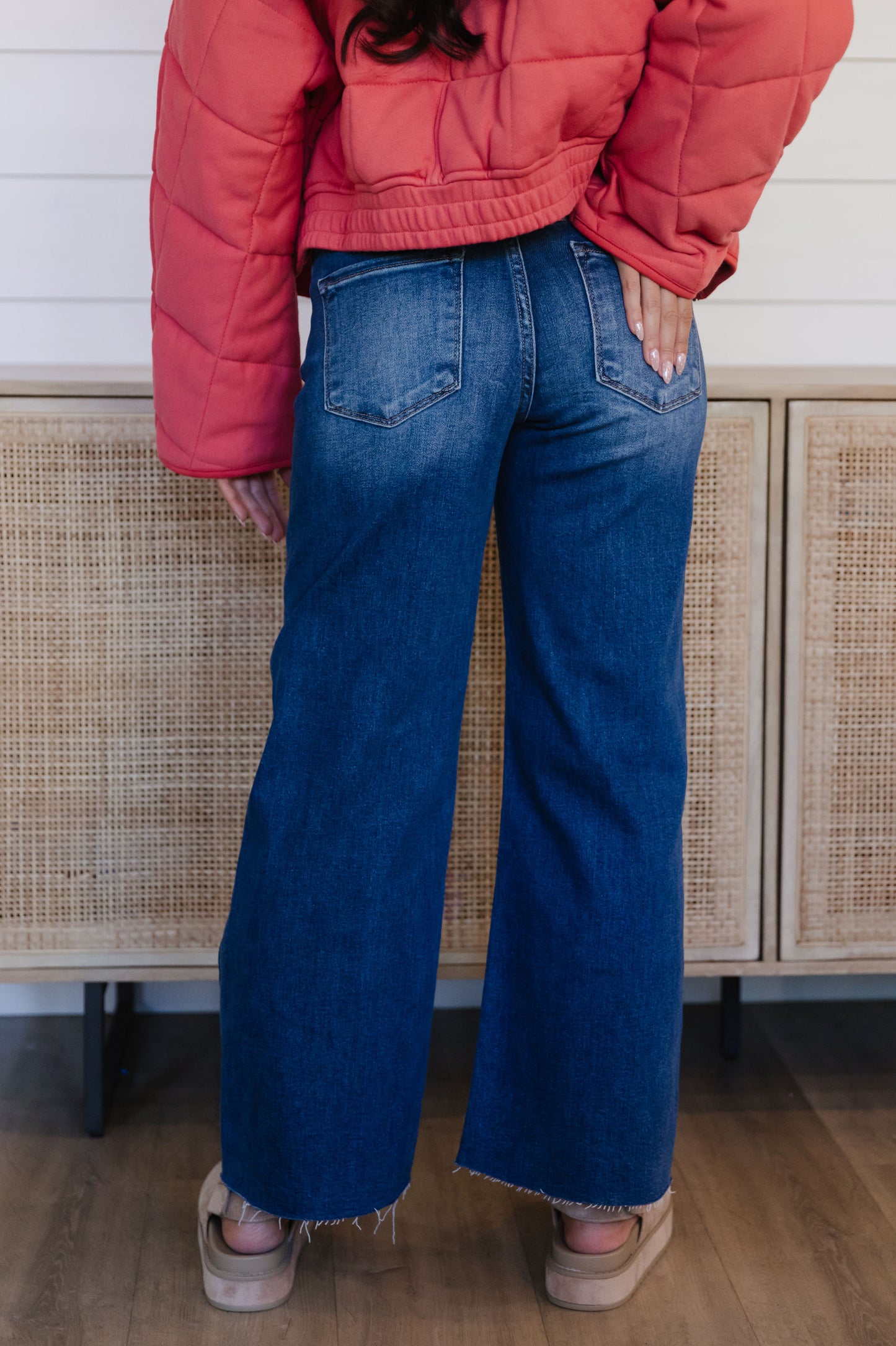 THE JULIA MID-RISE WIDE LEG JEANS IN DARK WASH