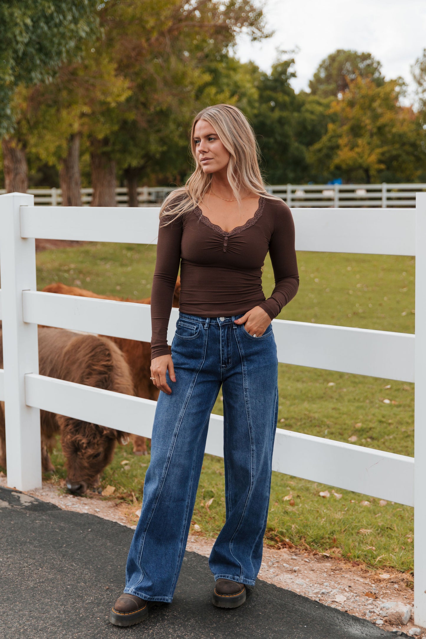 THE WINSLET WIDE LEG STRAIGHT JEAN