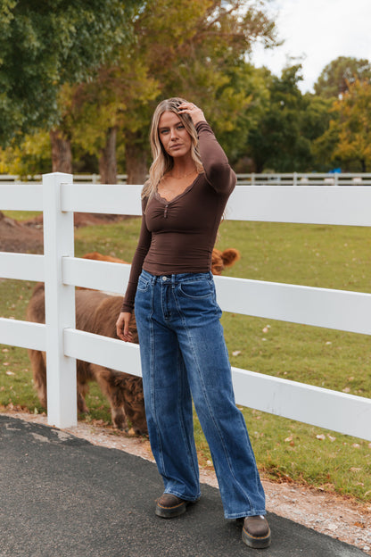 THE WINSLET WIDE LEG STRAIGHT JEAN