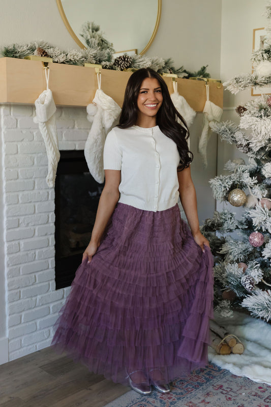 THE ASHLYNN RUFFLE TIERED SKIRT IN MAUVE