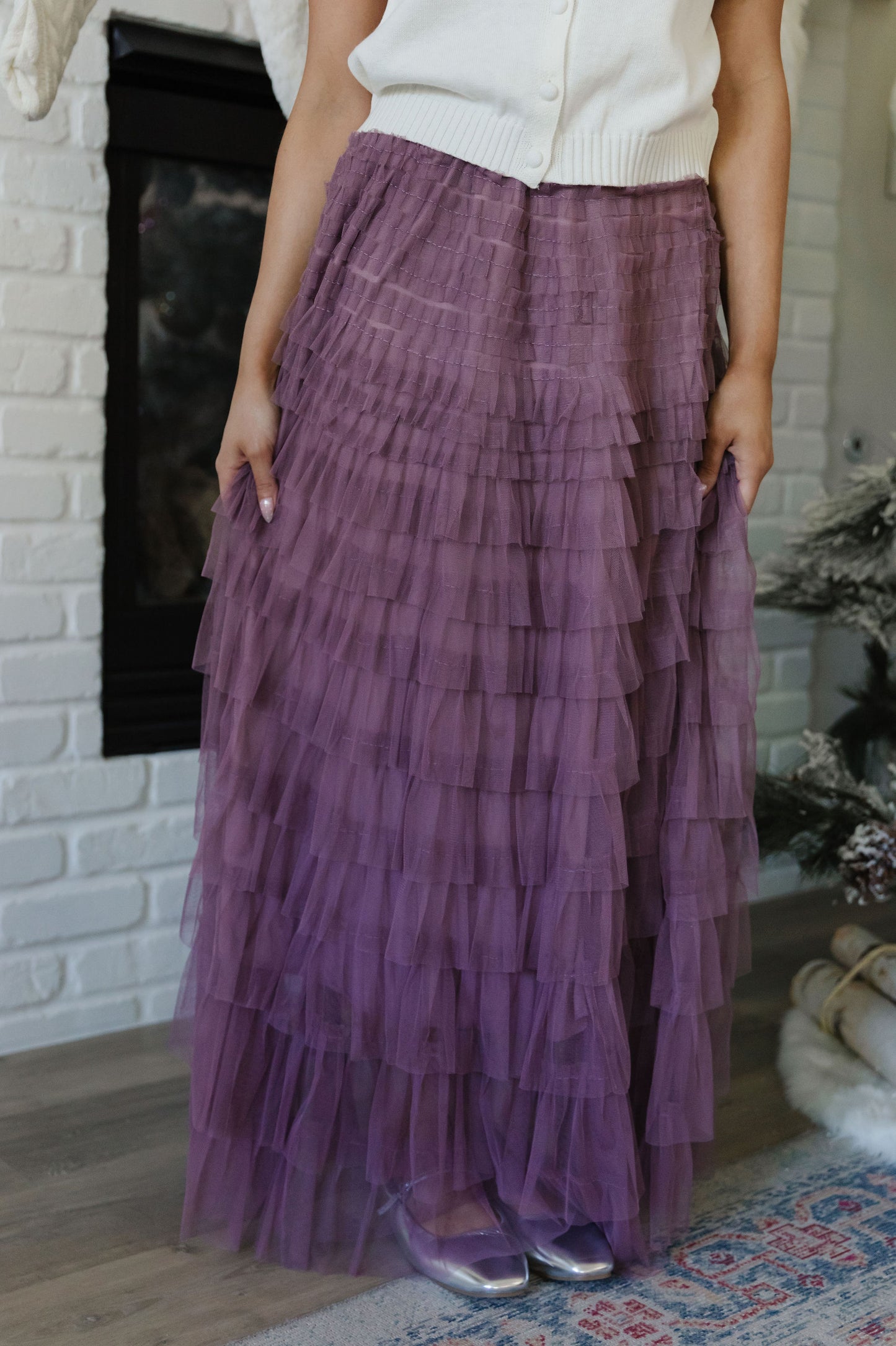 THE ASHLYNN RUFFLE TIERED SKIRT IN MAUVE