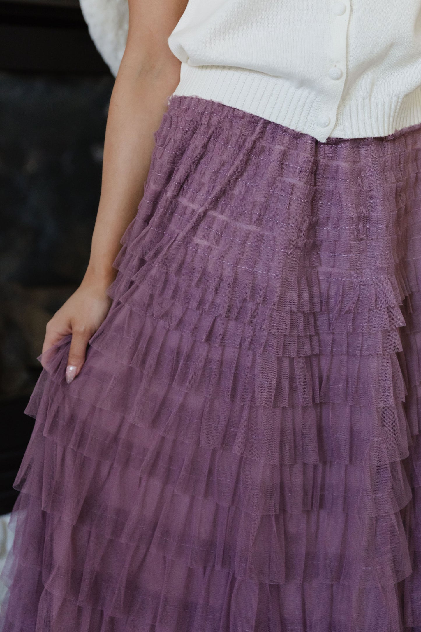 THE ASHLYNN RUFFLE TIERED SKIRT IN MAUVE