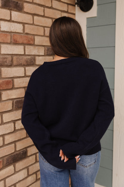 THE SALTY CRAB SWEATER IN NAVY