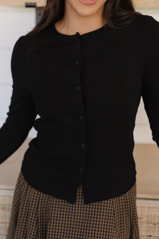 THE CHLOE RIBBED BUTTON DOWN IN BLACK