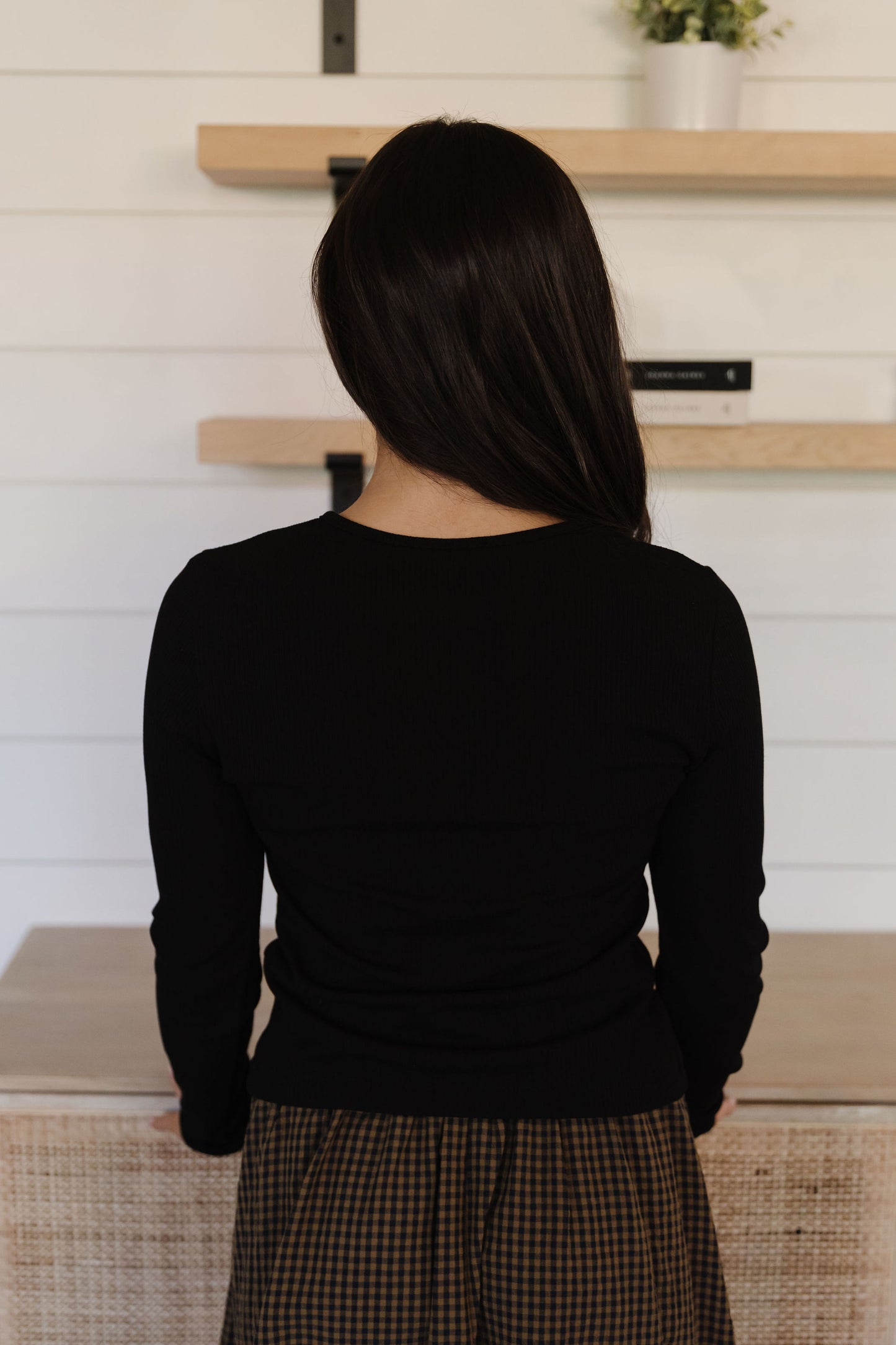 THE CHLOE RIBBED BUTTON DOWN IN BLACK