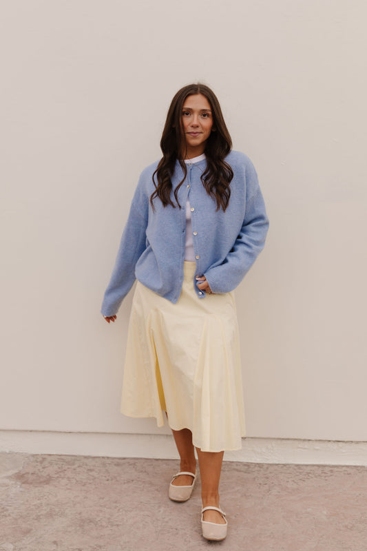 THE JANEE POPLIN MIDI SKIRT IN LEMON