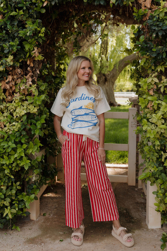 THE SARDINES GRAPHIC TEE IN IVORY