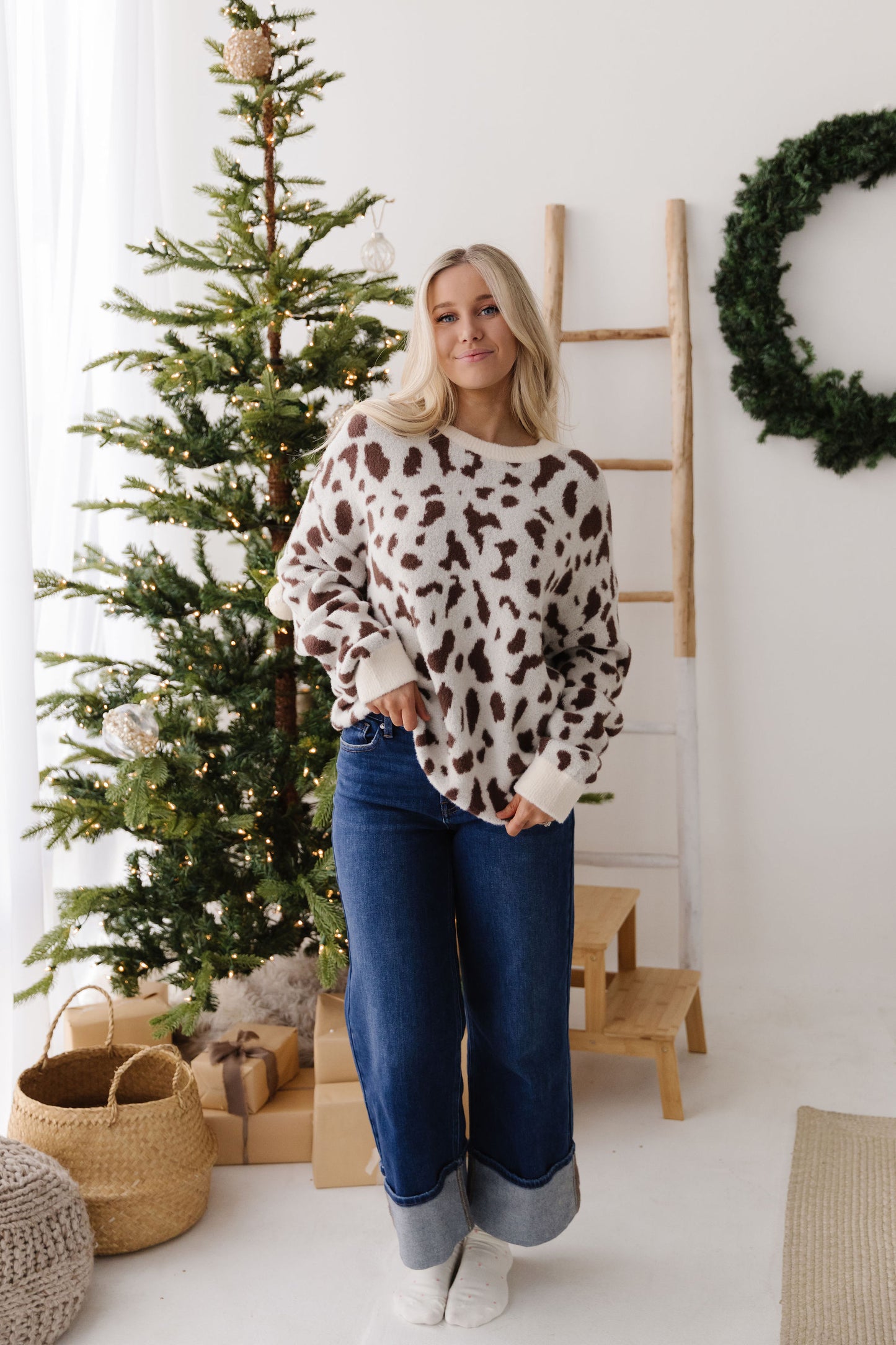 THE GOLDIE LEOPARD SWEATER IN CREAM