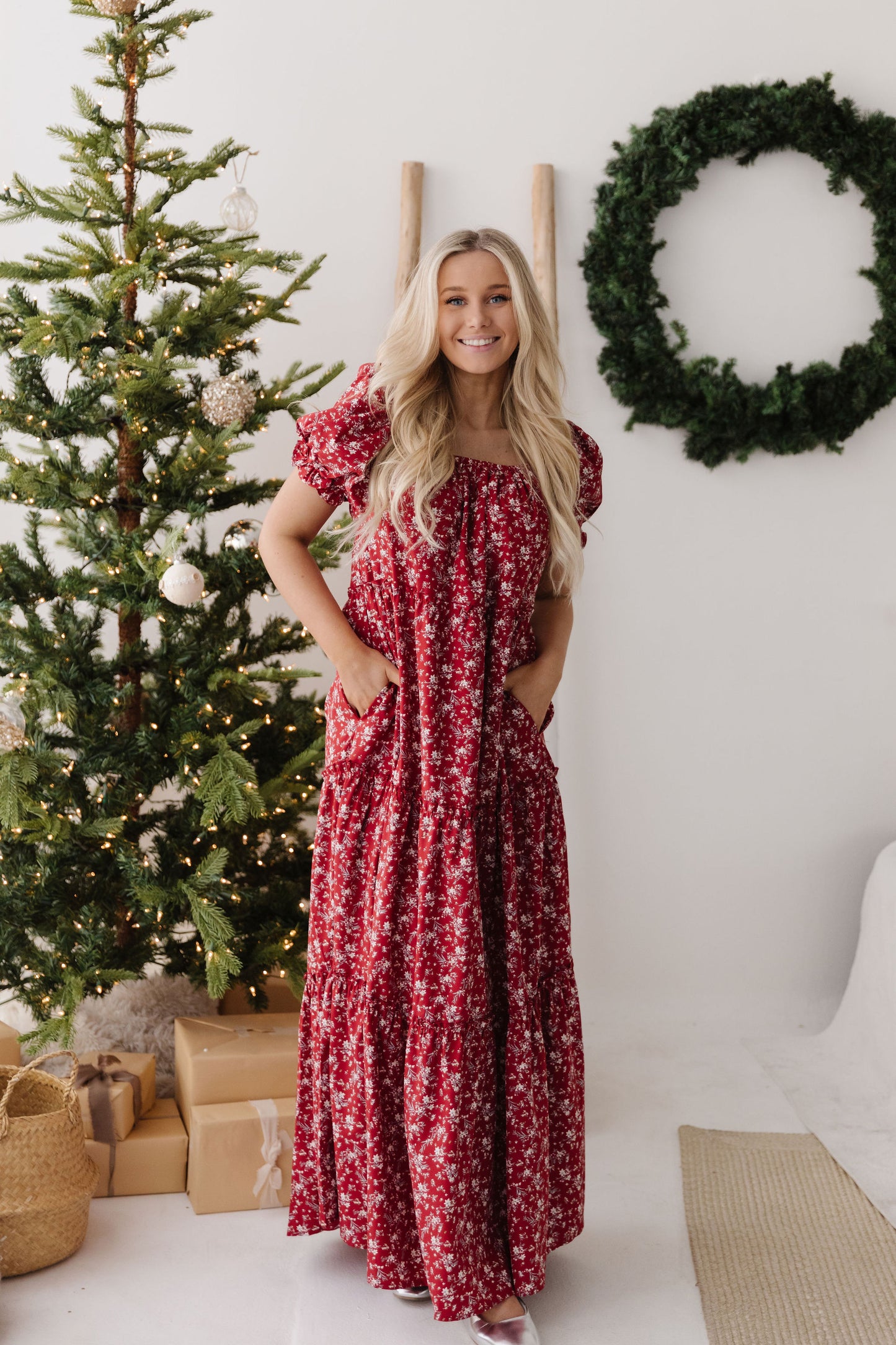 THE KAILEY FLORAL PRINT DRESS IN RED