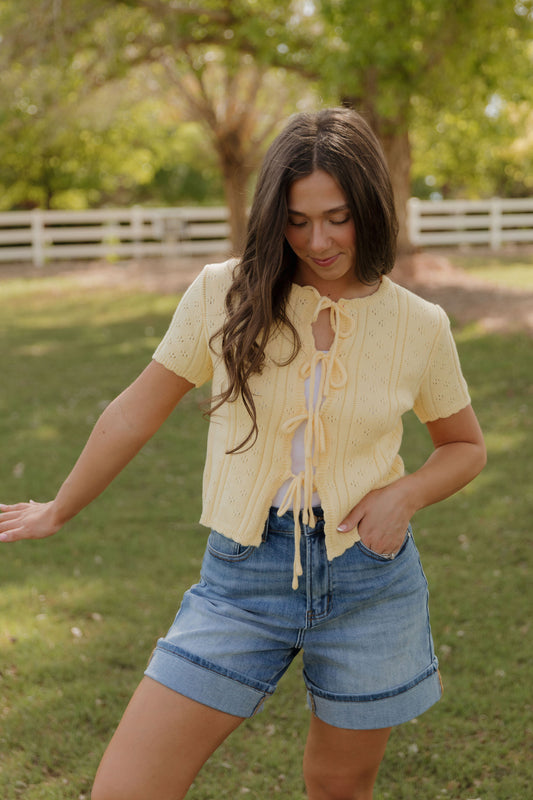 THE KAILEY TIE-FRONT KNIT TOP IN YELLOW