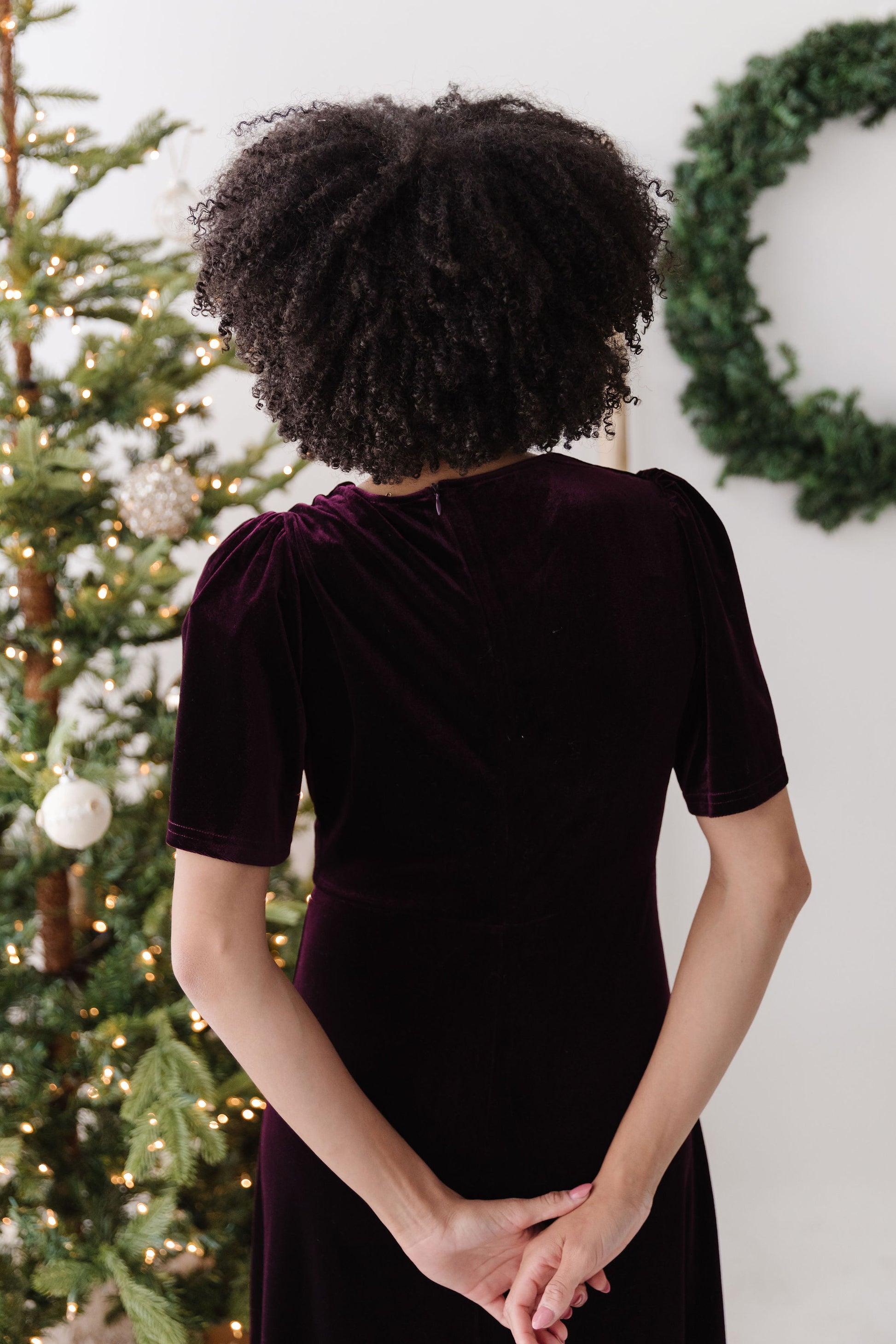 THE KENDALL VELVET DRESS IN WINE X-Large THE KENDALL VELVET DRESS IN WINE X-Large