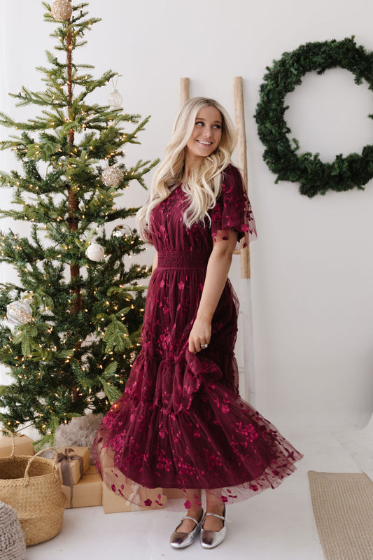 THE BRYNNA FLORAL EMBROIDERED DRESS IN WINE