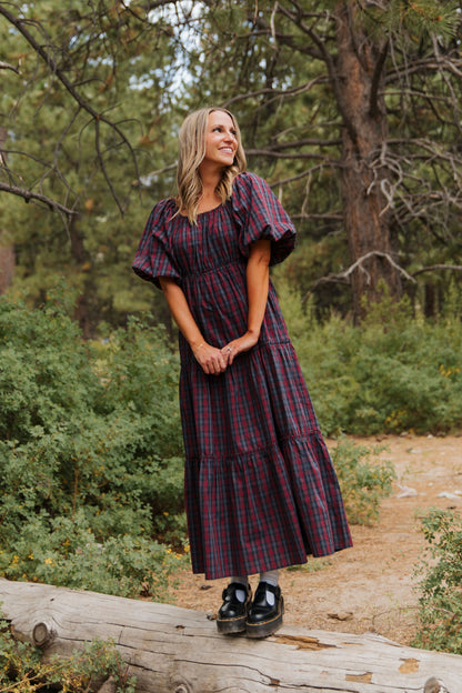 THE EVERMORE DRESS IN NAVY PLAID BY PINK DESERT Pink Desert THE EVERMORE DRESS IN NAVY PLAID BY PINK DESERT Pink Desert