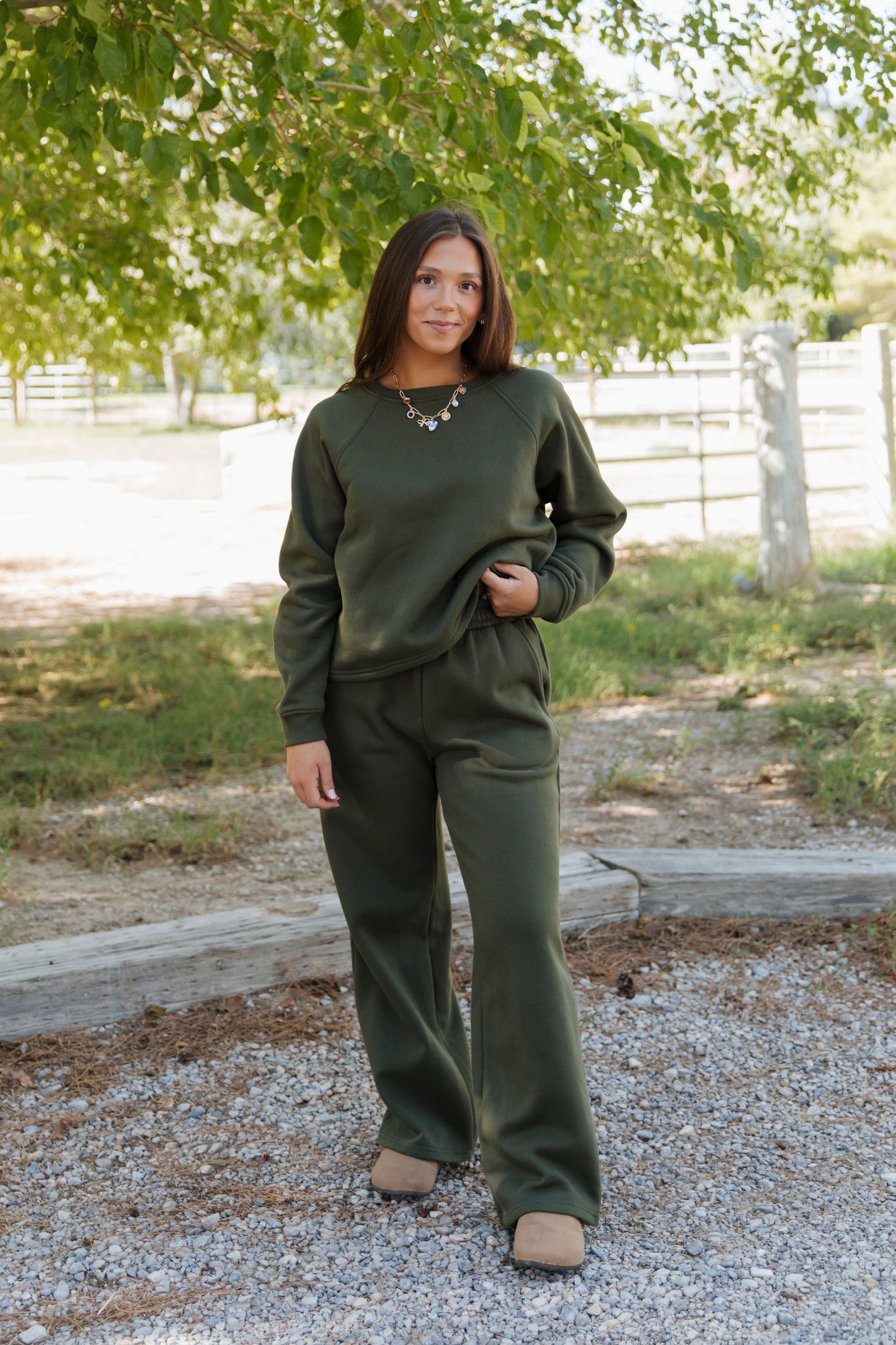 THE ANGELA COMFY SET IN OLIVE GREEN