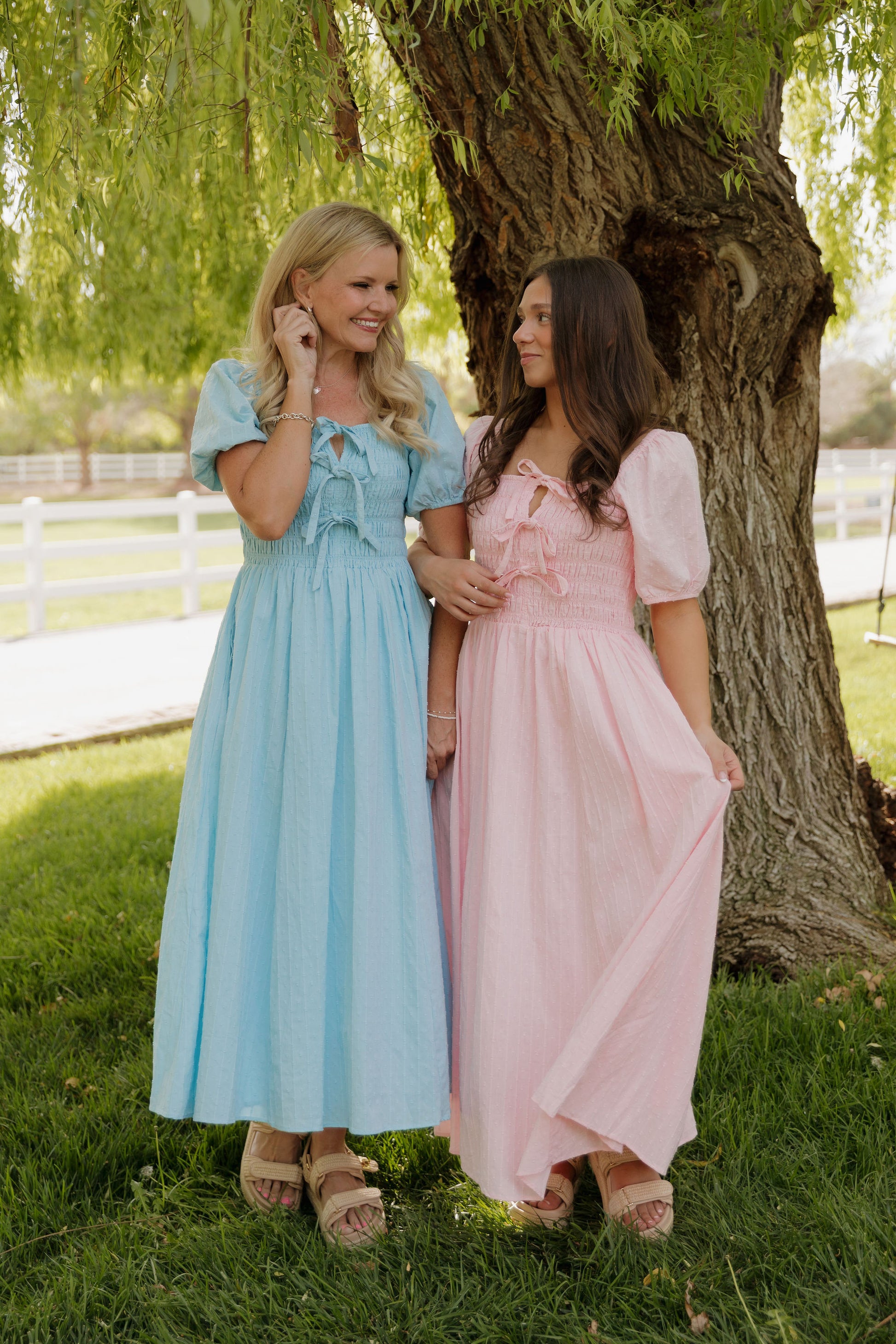 THE SUZANNAH BOW DETAIL DRESS IN PINK Small