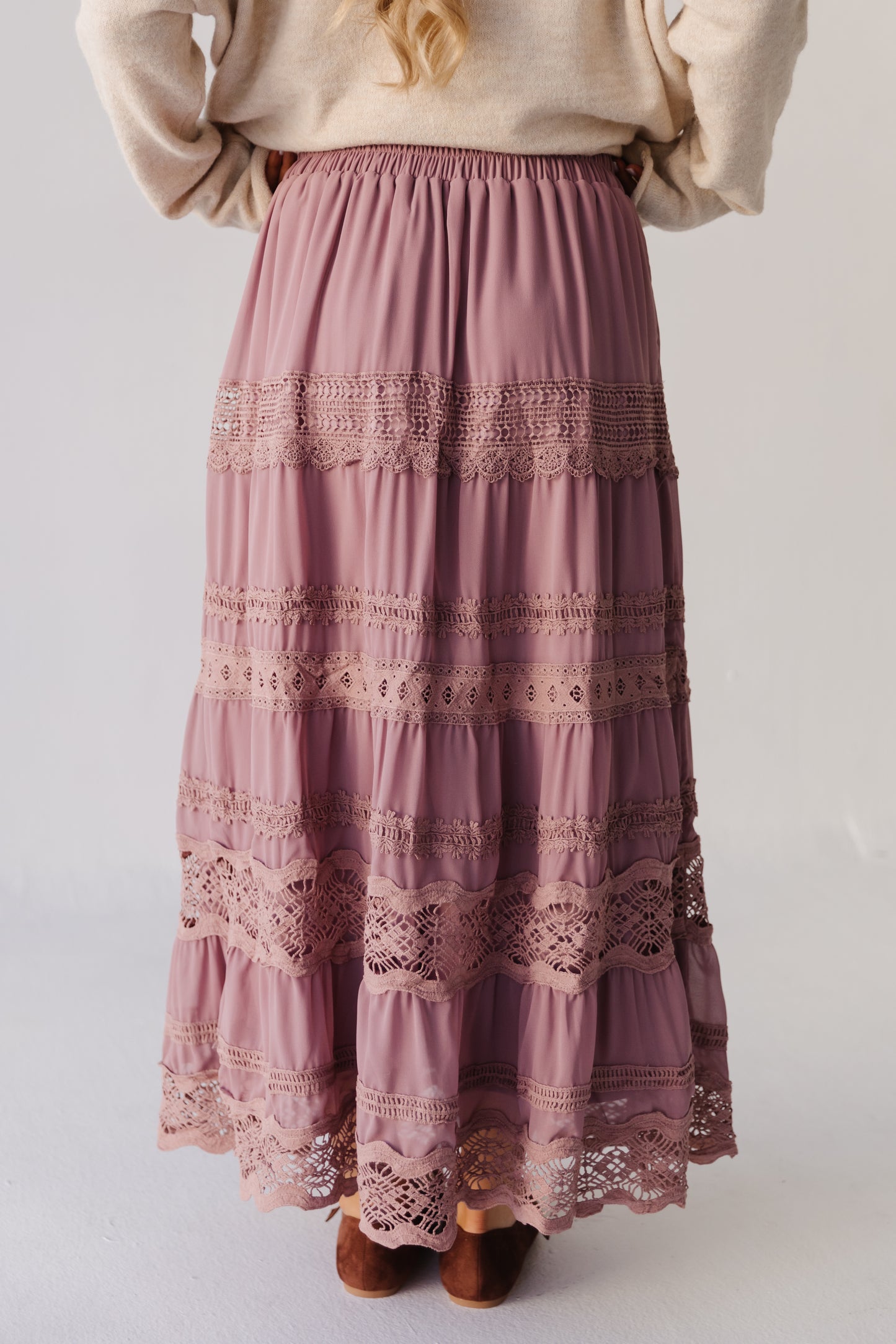 THE HELENA CHIFFON LACE TRIM SKIRT IN MAUVE