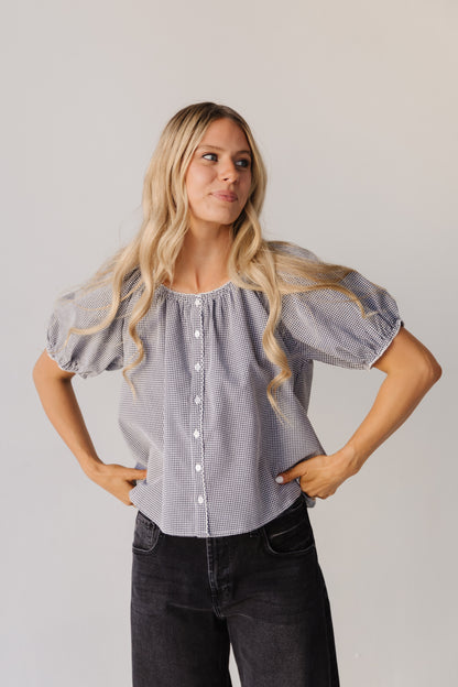 THE JUNIPER SCALLOP EDGE GINGHAM TOP IN BLACK