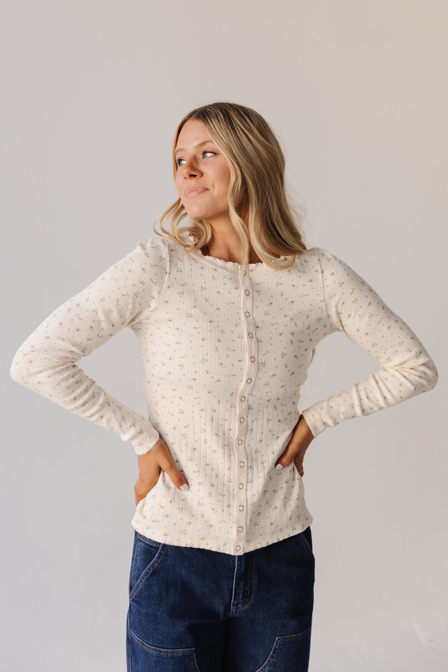 THE ELOISE RIBBED FLORAL TOP IN BUTTERCREAM