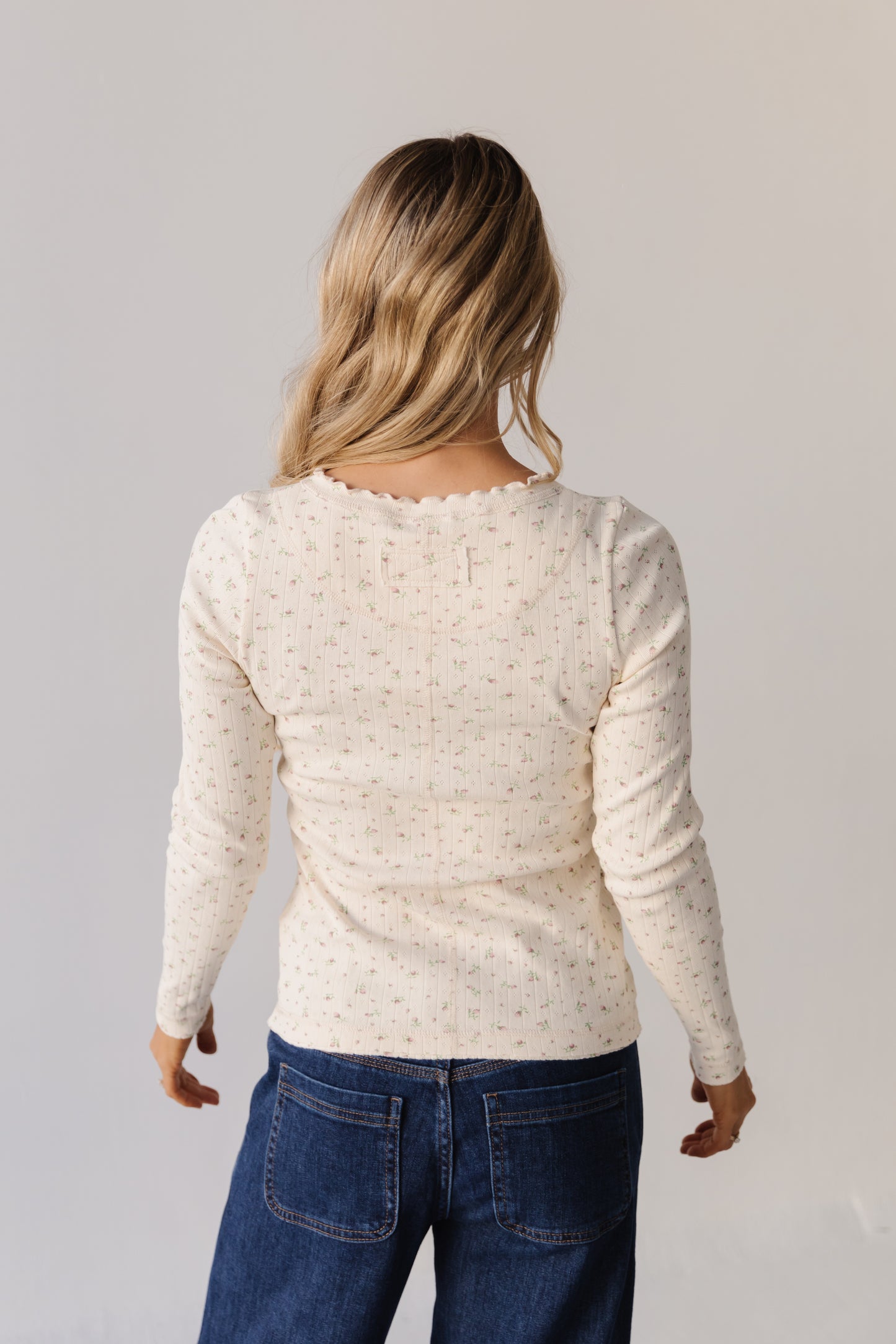 THE ELOISE RIBBED FLORAL TOP IN BUTTERCREAM