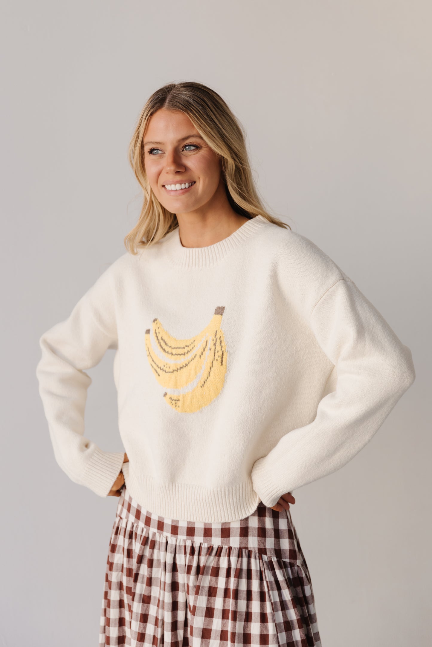 THE BUNCH OF BANANAS SWEATER IN CREAM