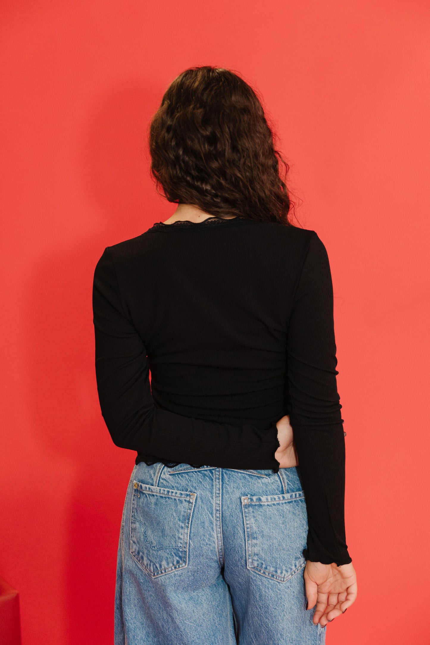 THE ALAINA LACE TRIM BUTTON DOWN IN BLACK