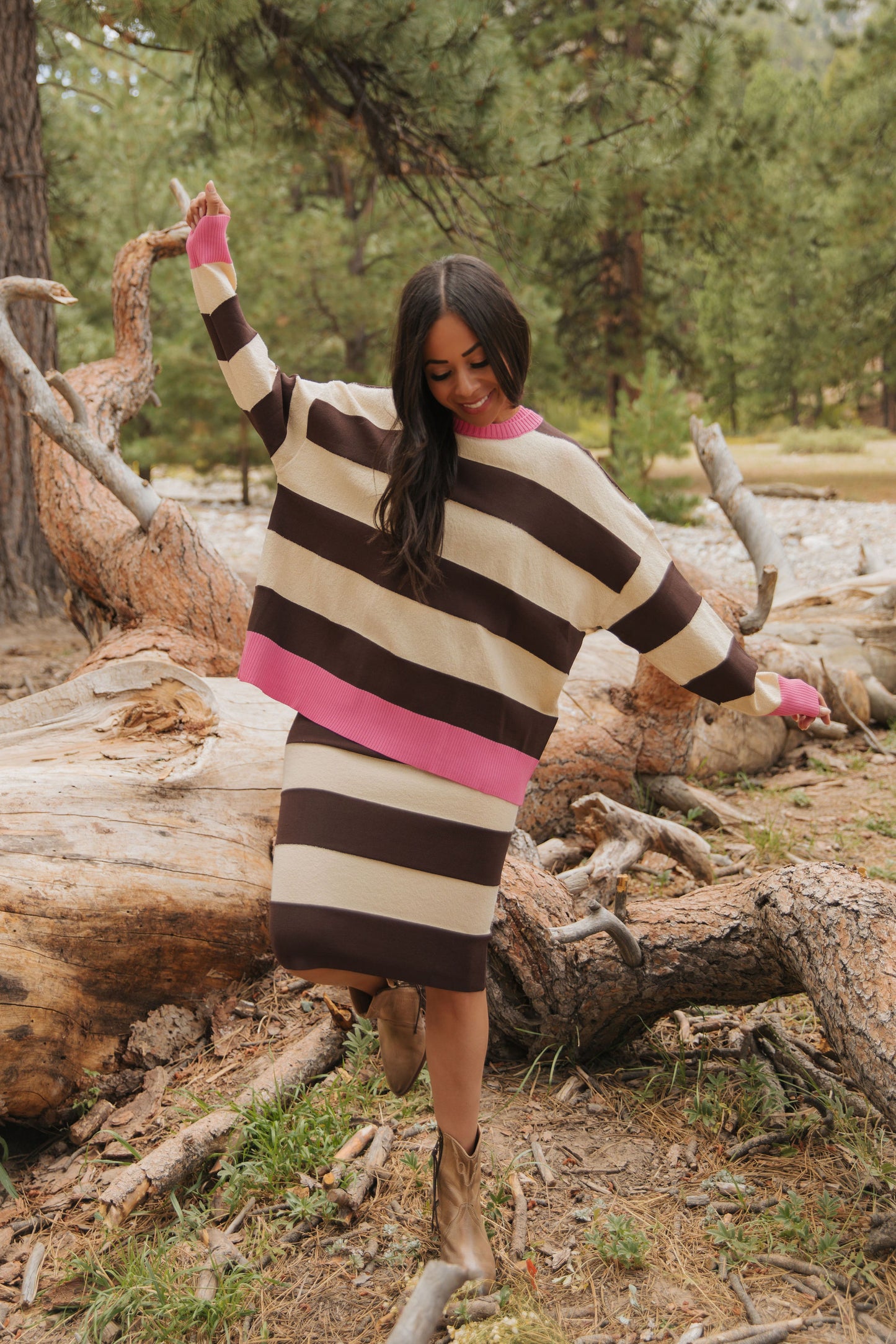 THE BRENDA COLOR BLOCK SWEATER IN BROWN/CREAM