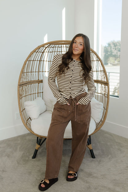 THE JACKSON DRAWSTRING PANTS IN MOCHA