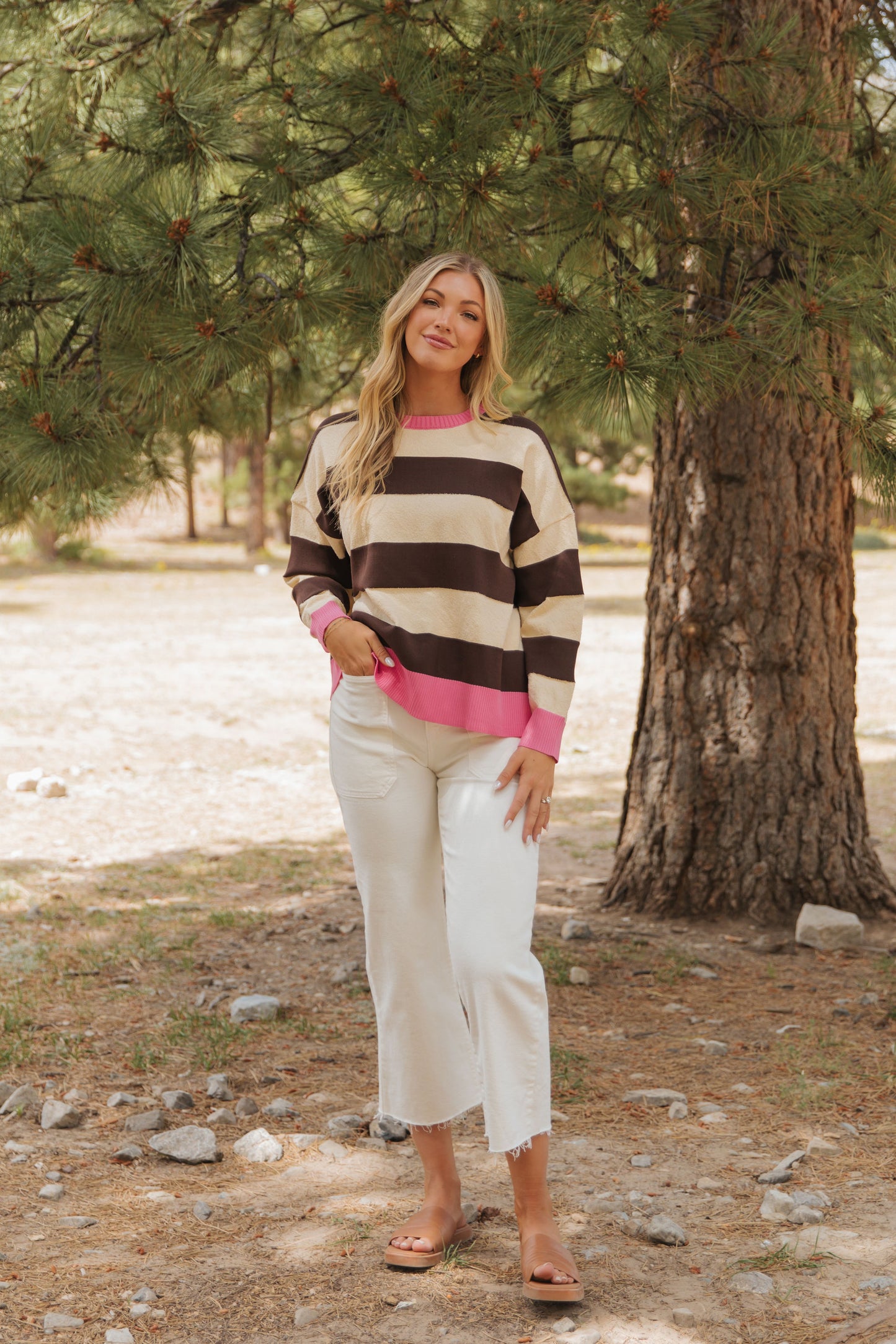 THE BRENDA COLOR BLOCK SWEATER IN BROWN/CREAM
