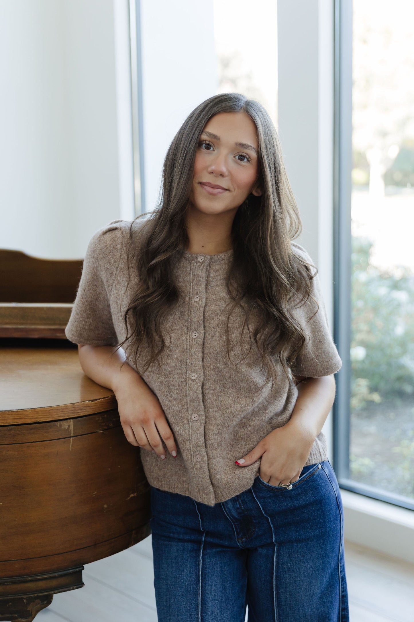 THE ASPEN SHORT SLEEVE CARDIGAN IN MOCHA