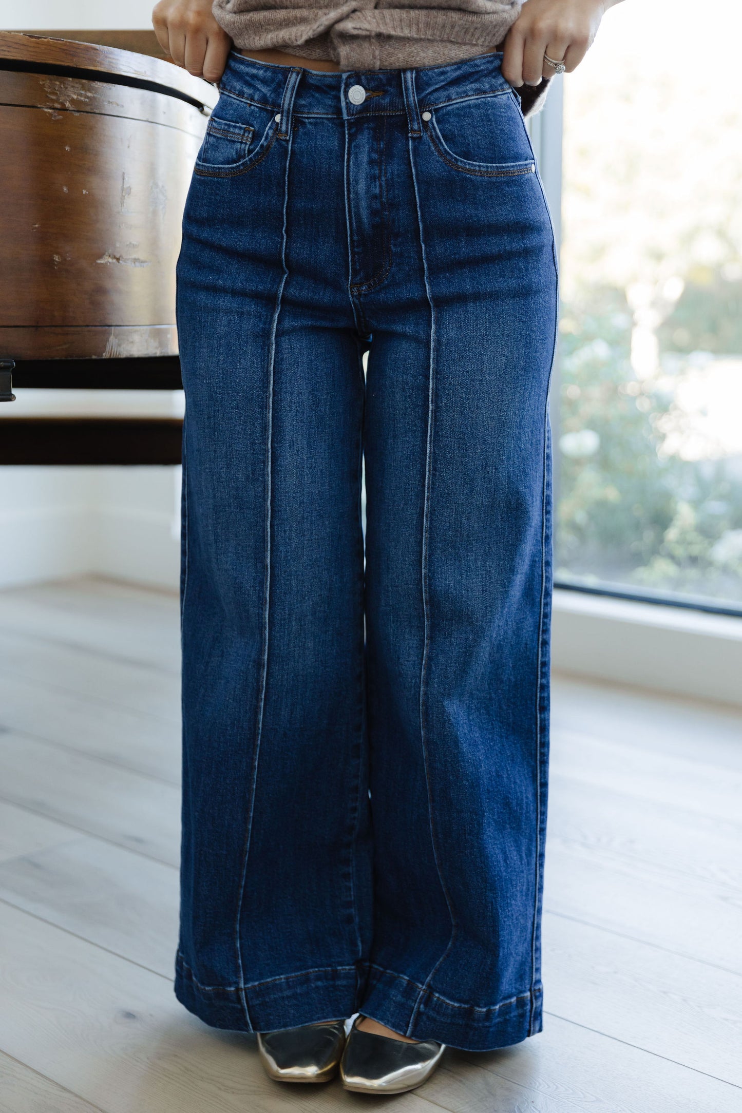 THE ELIANA HIGH RISE WIDE LEG JEANS IN DARK WASH