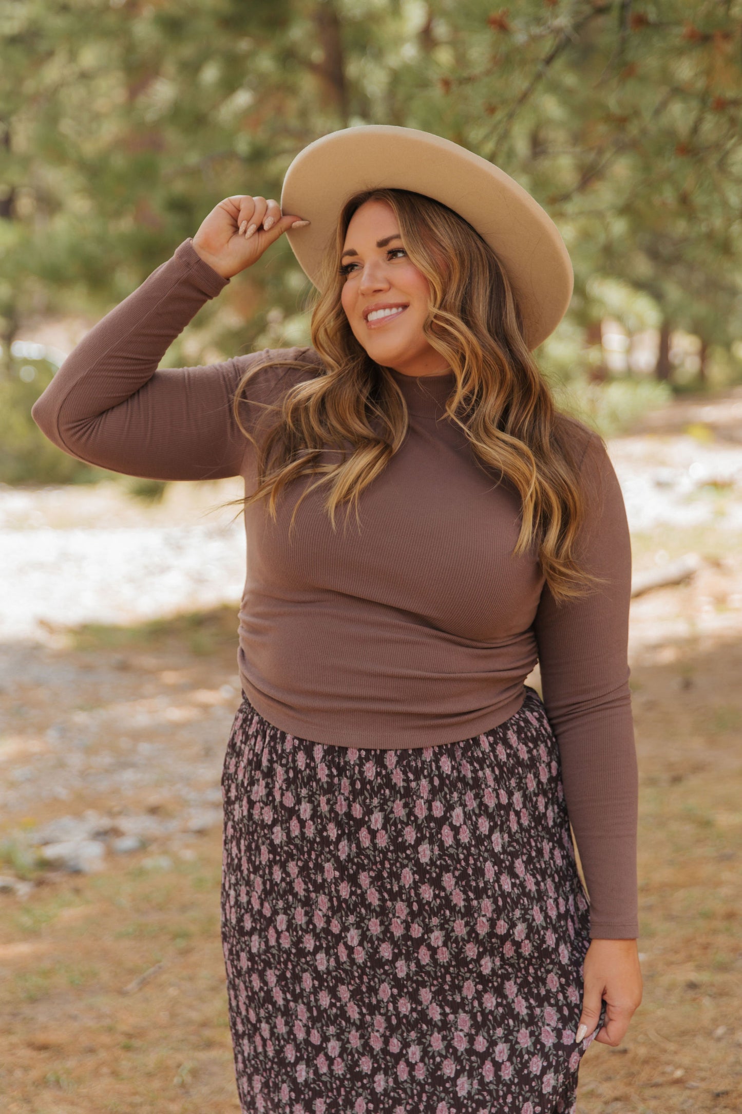 THE RICKIE RUCHED TURTLE NECK IN BROWN