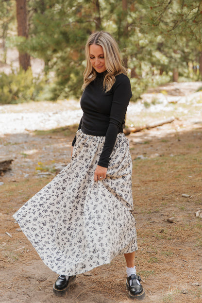 THE ILA FLORAL MIDI SKIRT IN CREAM