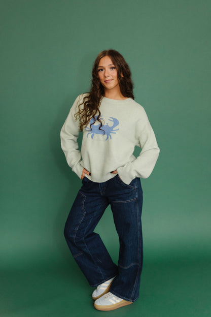 THE SANDY CRAB CREWNECK SWEATER IN GREEN