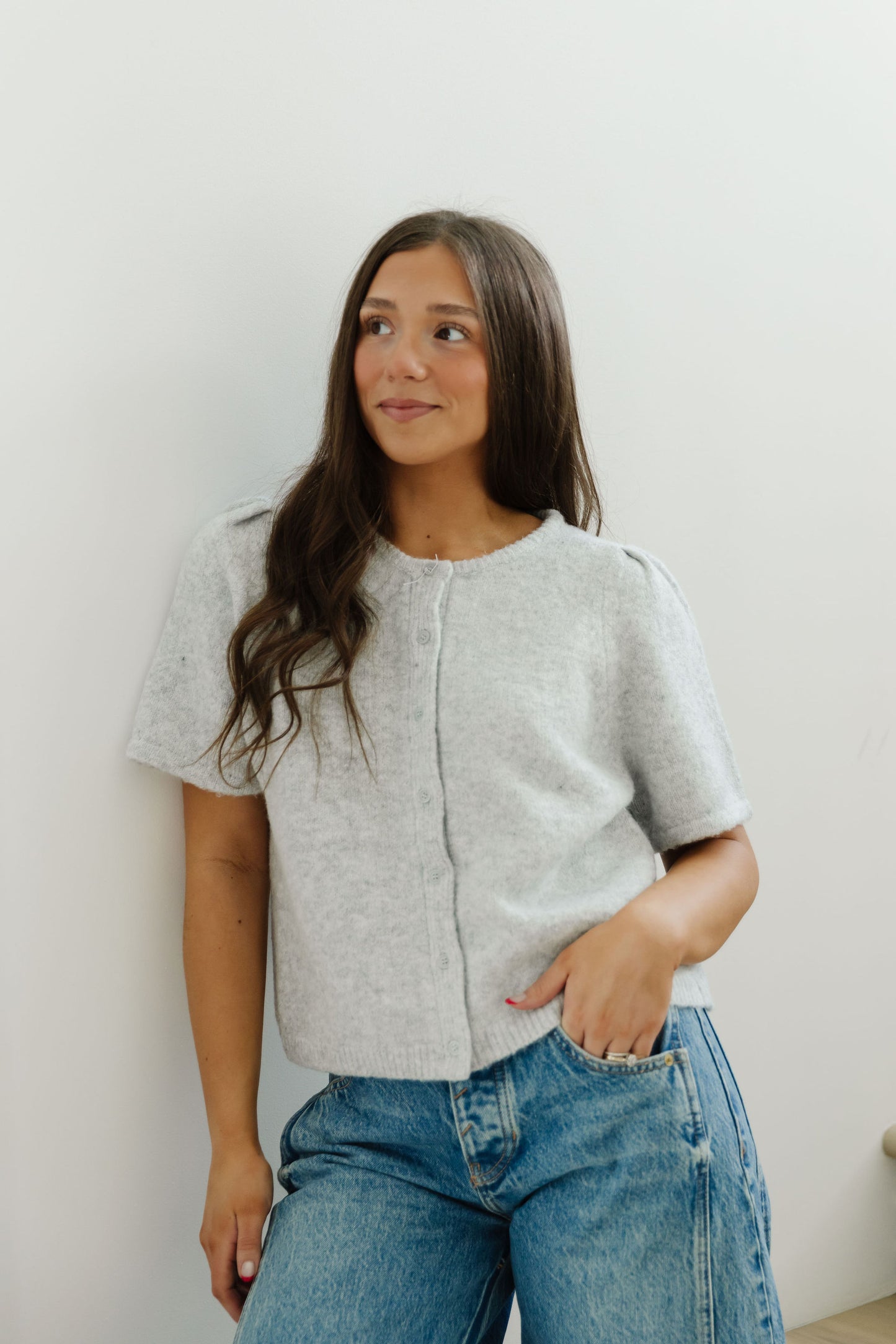 THE ASPEN SHORT SLEEVE CARDIGAN IN GREY