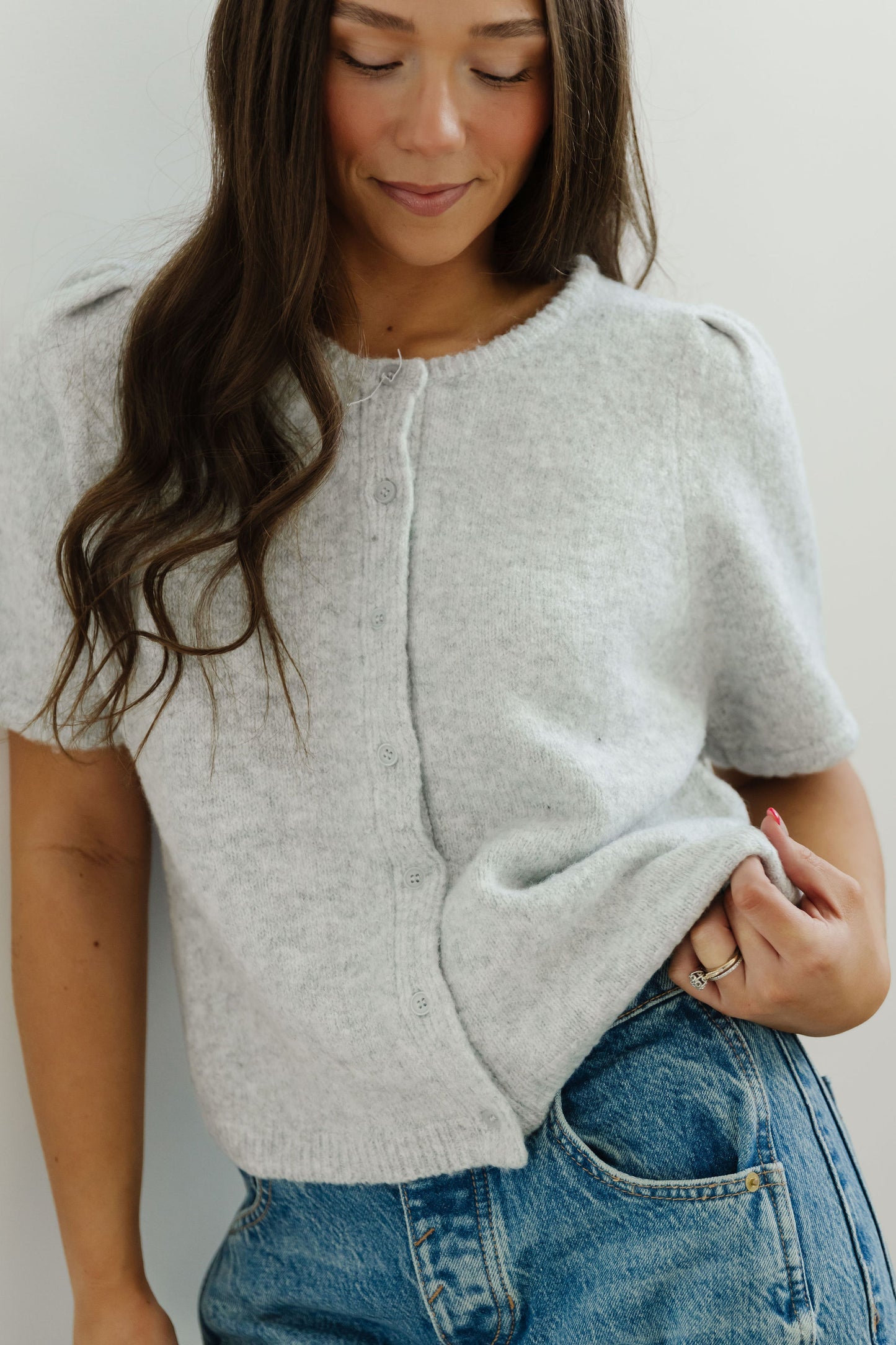 THE ASPEN SHORT SLEEVE CARDIGAN IN GREY