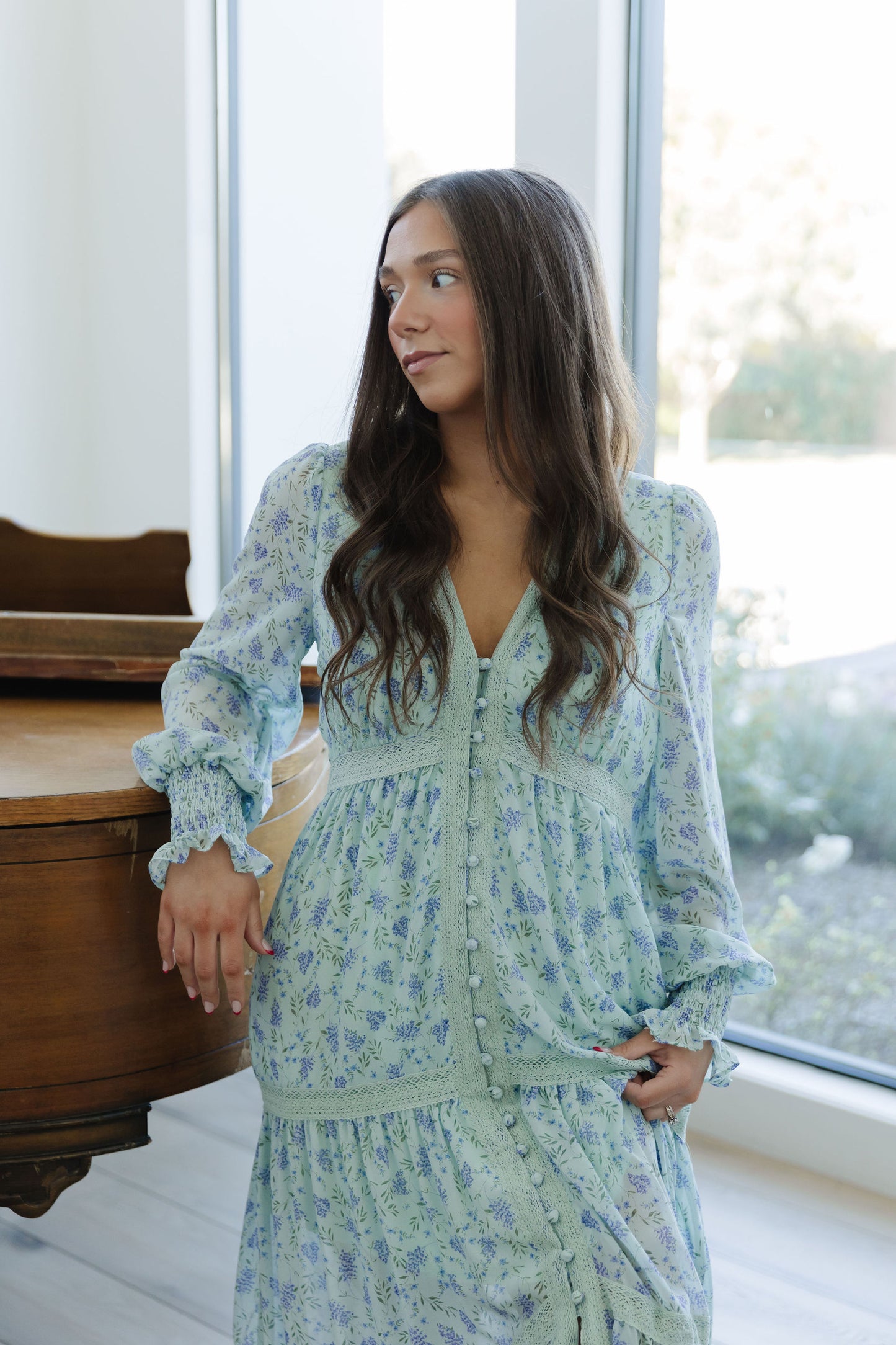 THE JOANNE LACE TRIM DRESS IN MINT