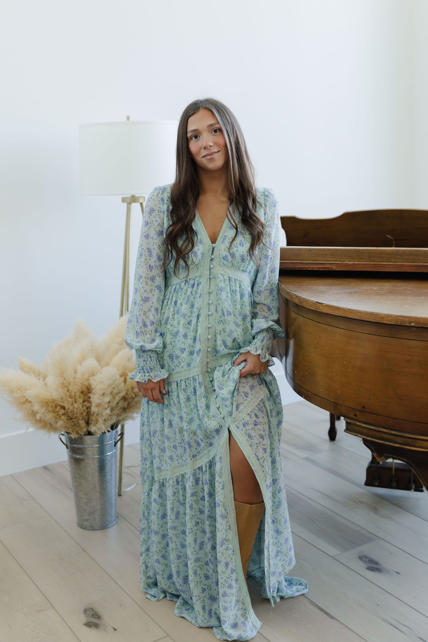 THE JOANNE LACE TRIM DRESS IN MINT