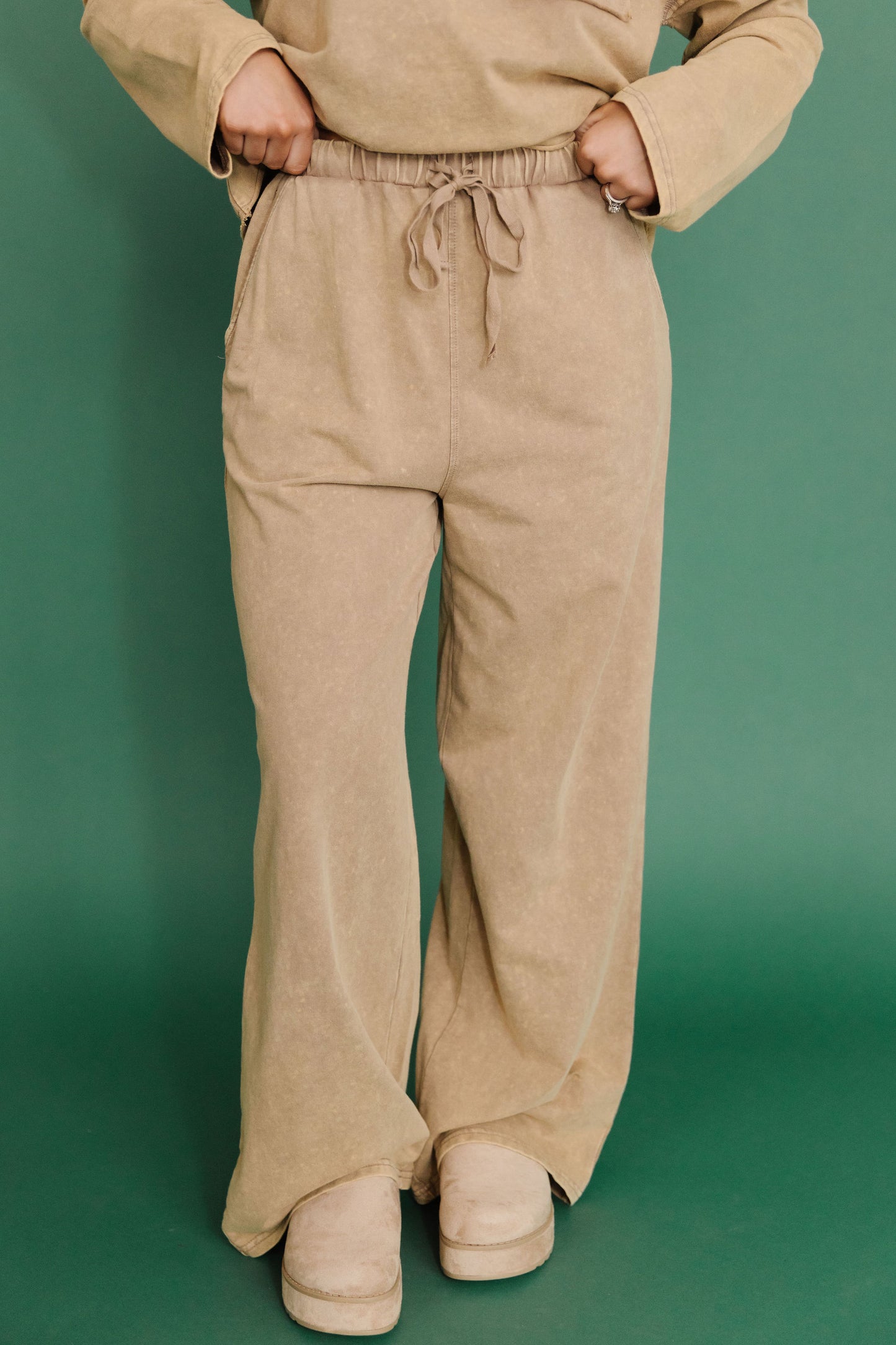 THE SADIE URBAN SET IN MOCHA