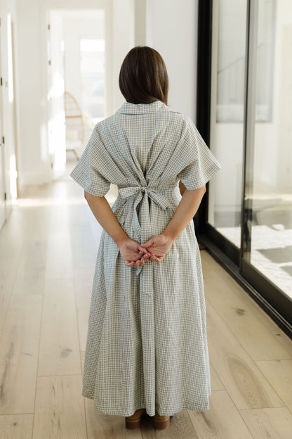 THE LYNNAE PLAID BUTTON DOWN DRESS IN FERN