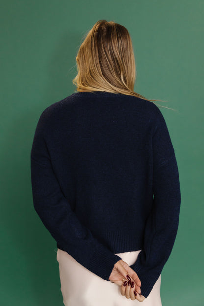 THE SWAN BOW GRAPHIC KNIT SWEATER IN NAVY