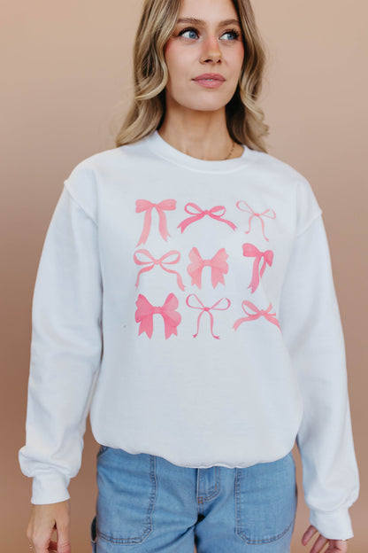 THE BOW GRAPHIC PULLOVER IN WHITE