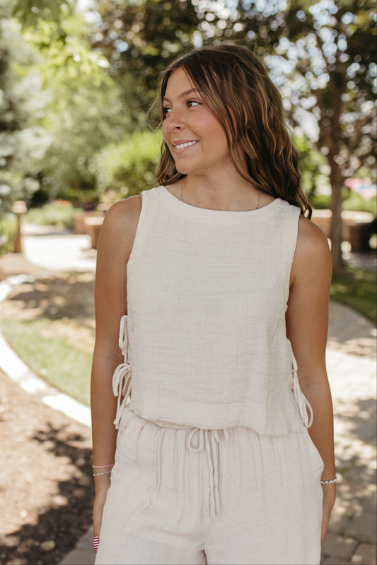 THE COLETTE LINEN TANK IN OATMEAL