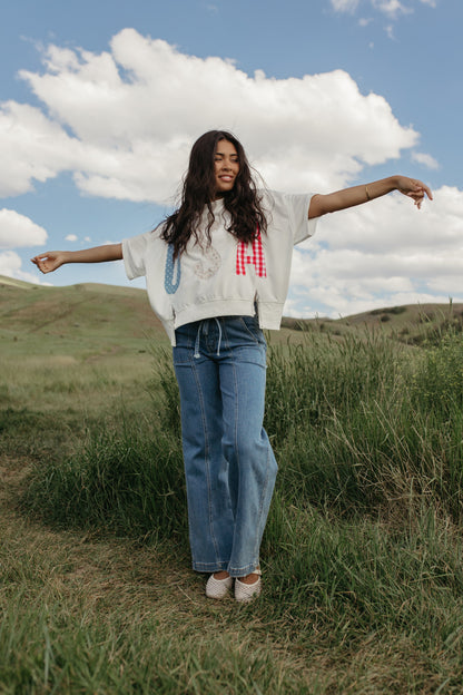 THE CAPRI EMBROIDERED USA OVERSIZED TEE
