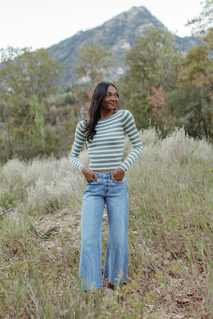 THE MEGAN MIDRISE RAW HEM JEANS