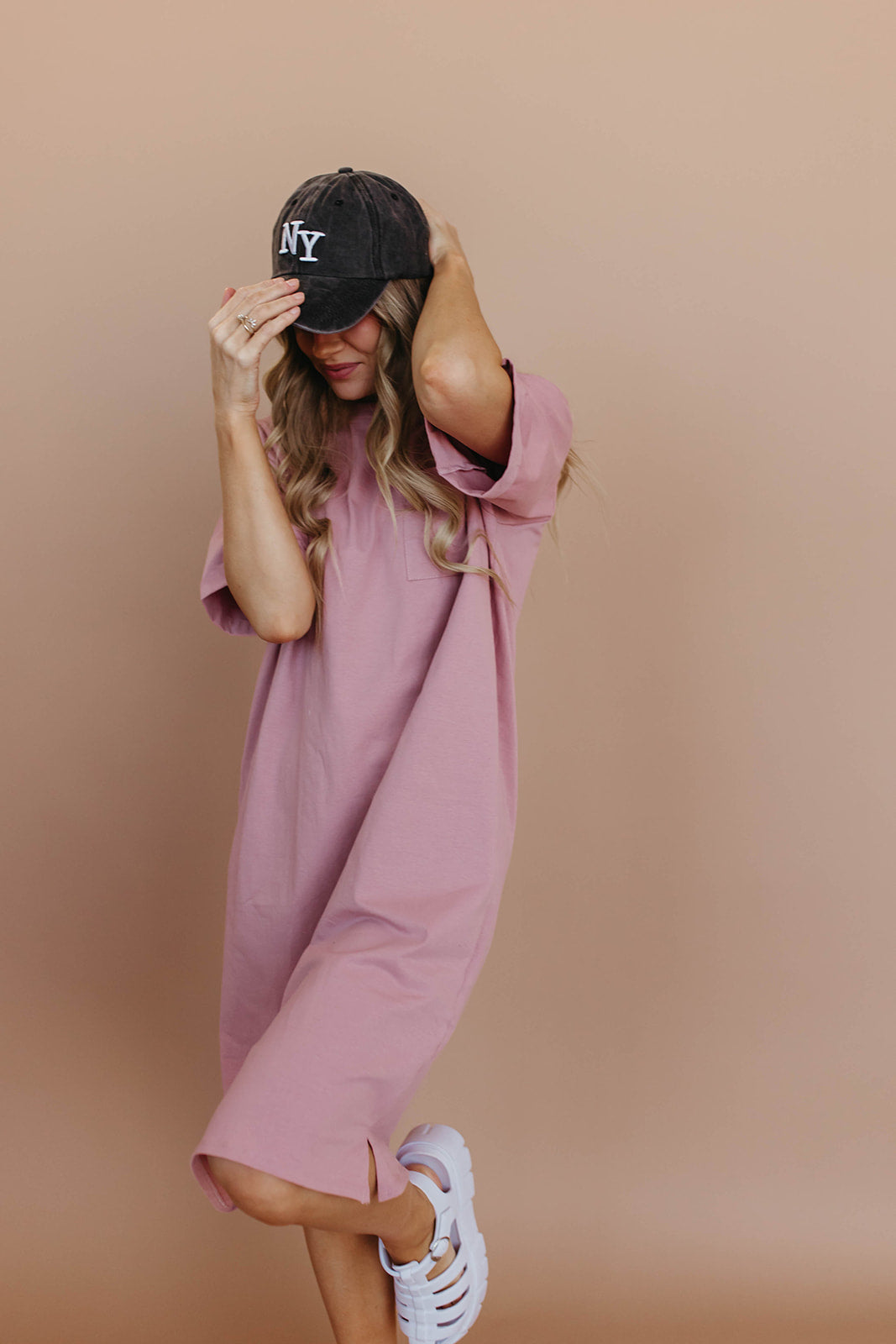 Outfit Women Wearing Baseball Hats Womens Baseball Outfits To Wear