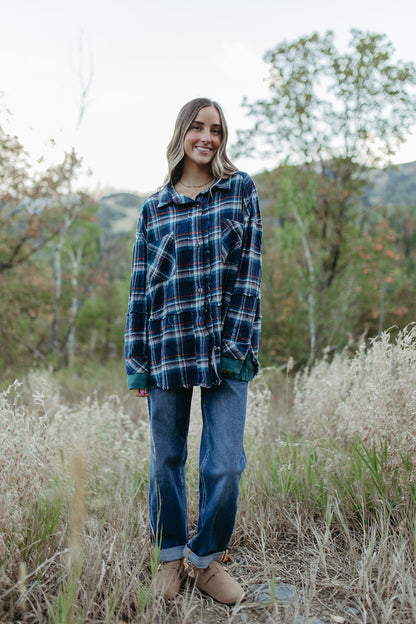 THE GEORGIA FLANNEL SHACKET IN NAVY