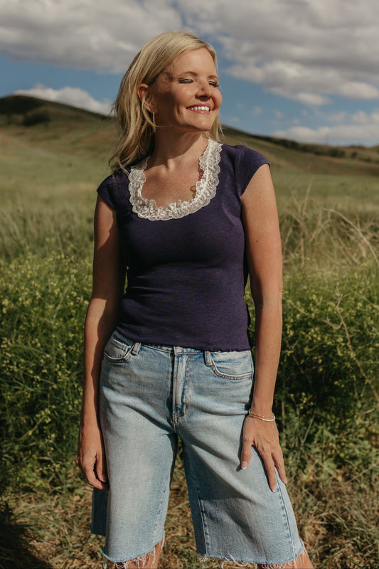 THE EVERLY LACE TEE IN NAVY