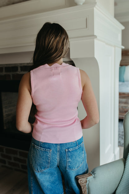 THE HANNAH SCALLOP TANK IN PINK