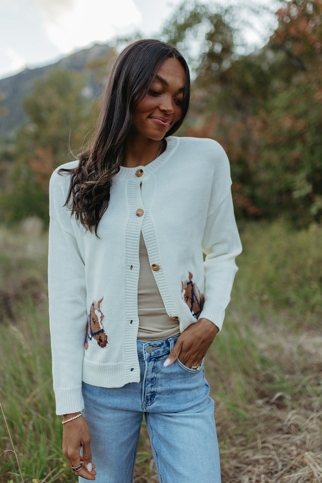 THE JESSIE COWGIRL CARDIGAN IN IVORY